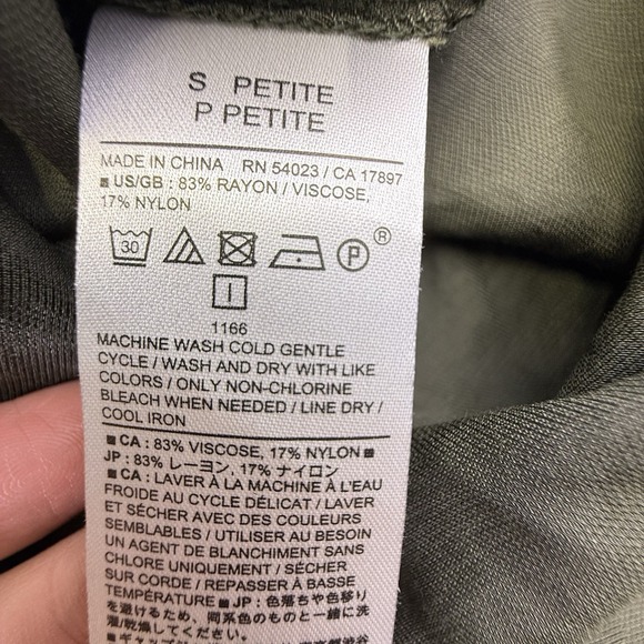 Banana Republic Women's Olive Green Long Sleeve Button Up Utility Shirt NWT Sz S - Picture 11 of 11